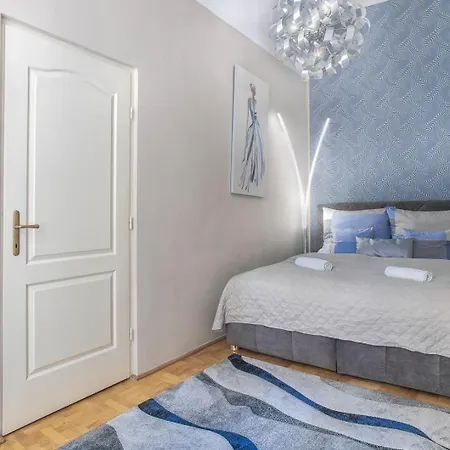 Appartement Free Garage Parking, Ac And Bikes In The Downtown *